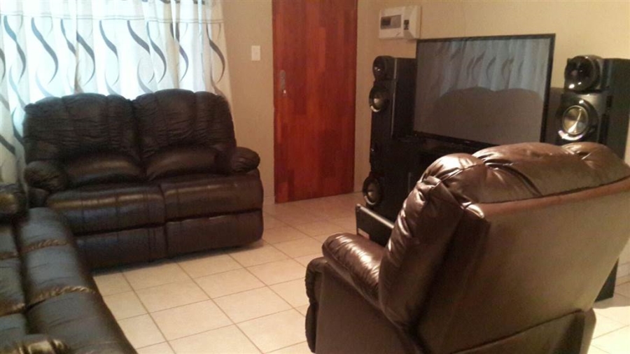 2 Bedroom Property for Sale in Rustenburg North West